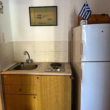 Andrea's Naxos Center *